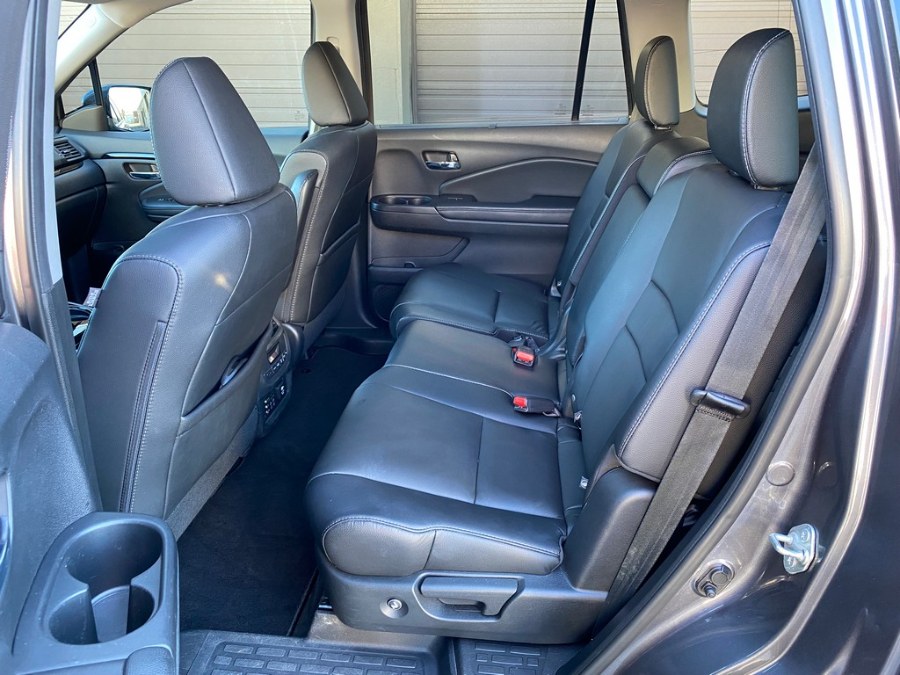 Used Honda Pilot Touring AWD 2017 | Union Street Auto Sales. West Springfield, Massachusetts Used Honda Pilot Touring AWD 2017 | Union Street Auto Sales. West Springfield, Massachusetts