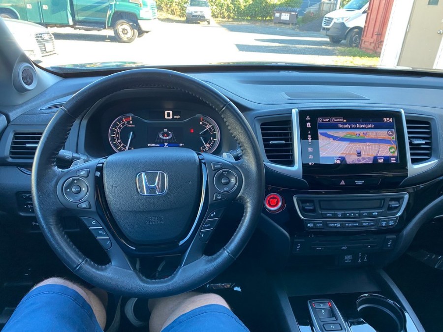 Used Honda Pilot Touring AWD 2017 | Union Street Auto Sales. West Springfield, Massachusetts Used Honda Pilot Touring AWD 2017 | Union Street Auto Sales. West Springfield, Massachusetts