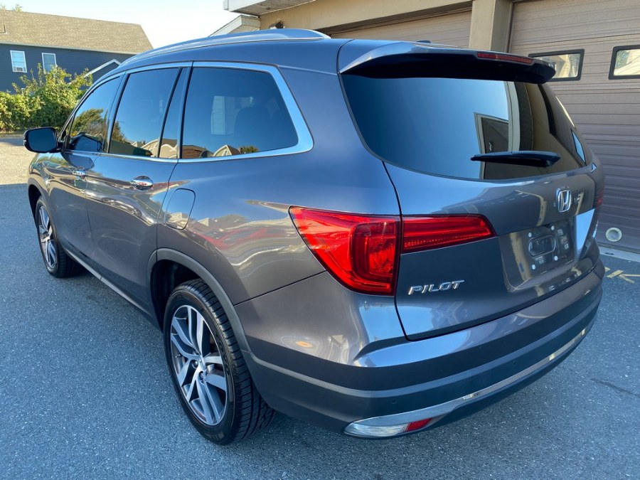 Used Honda Pilot Touring AWD 2017 | Union Street Auto Sales. West Springfield, Massachusetts Used Honda Pilot Touring AWD 2017 | Union Street Auto Sales. West Springfield, Massachusetts