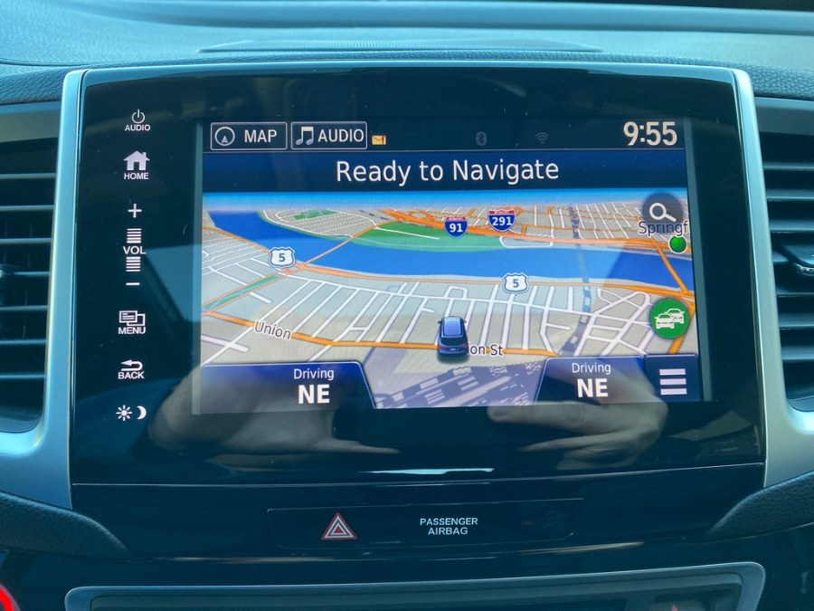 Used Honda Pilot Touring AWD 2017 | Union Street Auto Sales. West Springfield, Massachusetts Used Honda Pilot Touring AWD 2017 | Union Street Auto Sales. West Springfield, Massachusetts