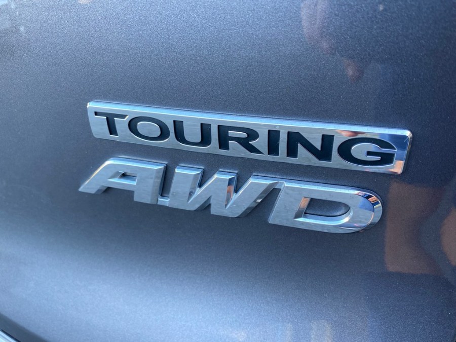 Used Honda Pilot Touring AWD 2017 | Union Street Auto Sales. West Springfield, Massachusetts Used Honda Pilot Touring AWD 2017 | Union Street Auto Sales. West Springfield, Massachusetts