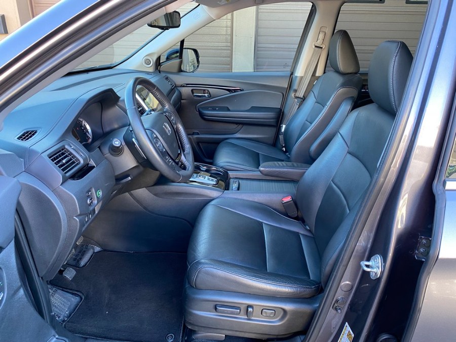 Used Honda Pilot Touring AWD 2017 | Union Street Auto Sales. West Springfield, Massachusetts Used Honda Pilot Touring AWD 2017 | Union Street Auto Sales. West Springfield, Massachusetts