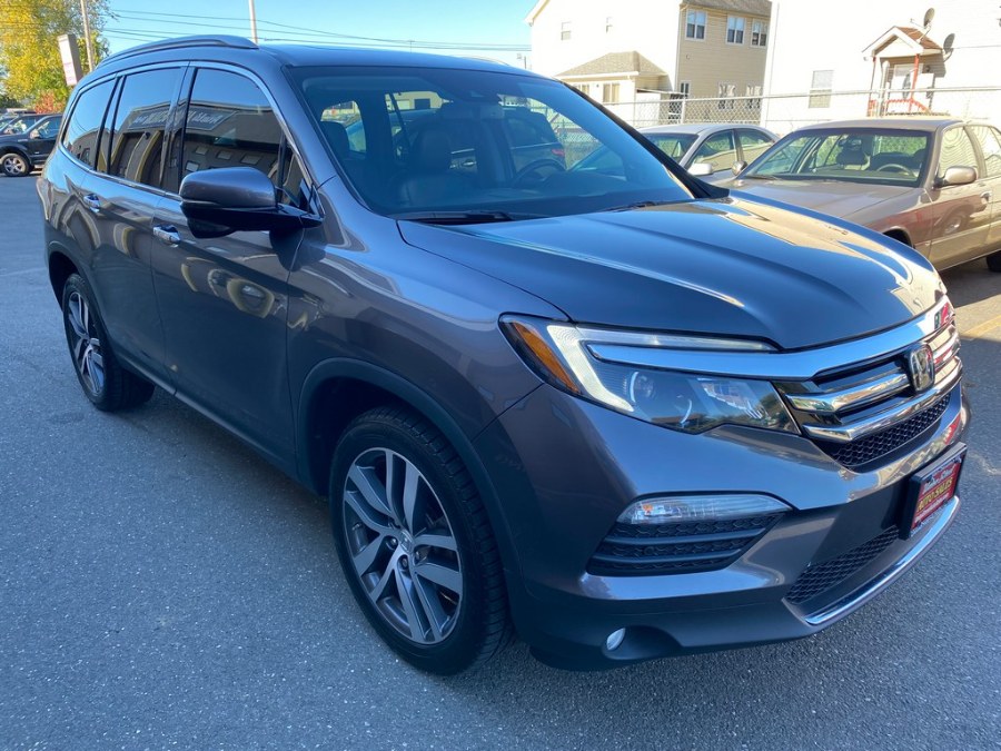 Used Honda Pilot Touring AWD 2017 | Union Street Auto Sales. West Springfield, Massachusetts Used Honda Pilot Touring AWD 2017 | Union Street Auto Sales. West Springfield, Massachusetts