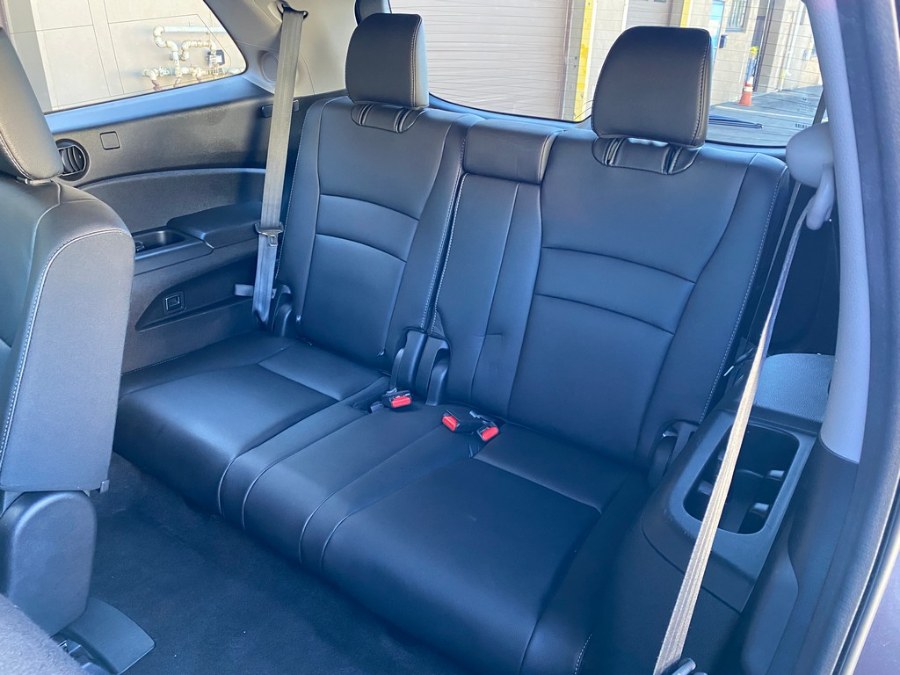 Used Honda Pilot Touring AWD 2017 | Union Street Auto Sales. West Springfield, Massachusetts Used Honda Pilot Touring AWD 2017 | Union Street Auto Sales. West Springfield, Massachusetts