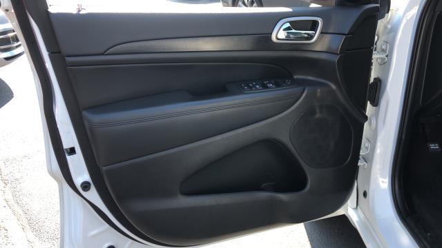 Used Jeep Grand Cherokee Altitude 4x4 *Ltd Avail* 2017 | Sunrise Auto Outlet. Amityville, New York Used Jeep Grand Cherokee Altitude 4x4 *Ltd Avail* 2017 | Sunrise Auto Outlet. Amityville, New York