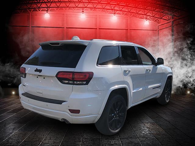 Used Jeep Grand Cherokee Altitude 4x4 *Ltd Avail* 2017 | Sunrise Auto Outlet. Amityville, New York Used Jeep Grand Cherokee Altitude 4x4 *Ltd Avail* 2017 | Sunrise Auto Outlet. Amityville, New York