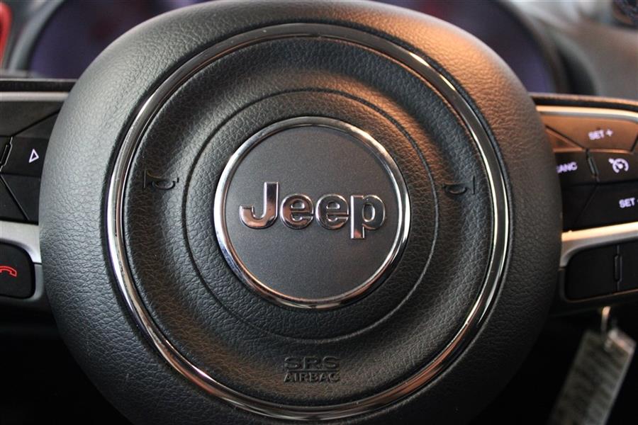Used Jeep Renegade TRAILHAWK 2015 | Fast Track Motors. Paterson, New Jersey Used Jeep Renegade TRAILHAWK 2015 | Fast Track Motors. Paterson, New Jersey