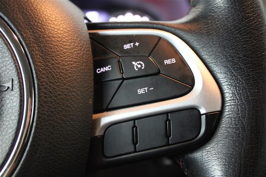 Used Jeep Renegade TRAILHAWK 2015 | Fast Track Motors. Paterson, New Jersey Used Jeep Renegade TRAILHAWK 2015 | Fast Track Motors. Paterson, New Jersey