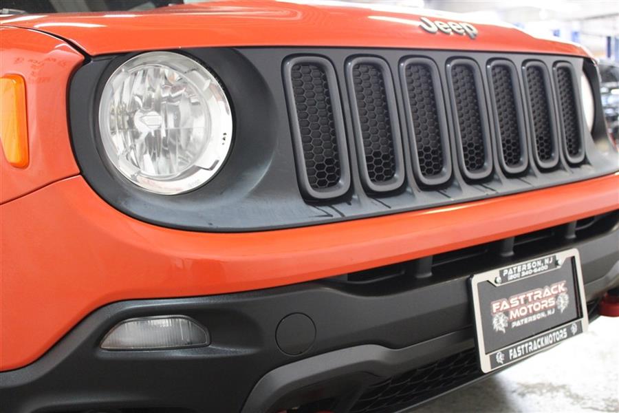 Used Jeep Renegade TRAILHAWK 2015 | Fast Track Motors. Paterson, New Jersey Used Jeep Renegade TRAILHAWK 2015 | Fast Track Motors. Paterson, New Jersey