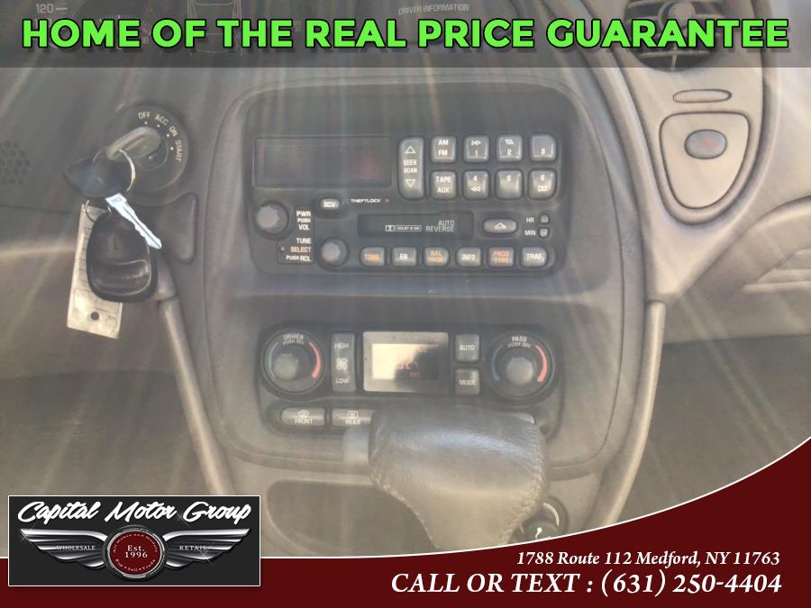 Used Pontiac Bonneville 4dr Sdn SE 2000 | Capital Motor Group Inc. Medford, New York Used Pontiac Bonneville 4dr Sdn SE 2000 | Capital Motor Group Inc. Medford, New York