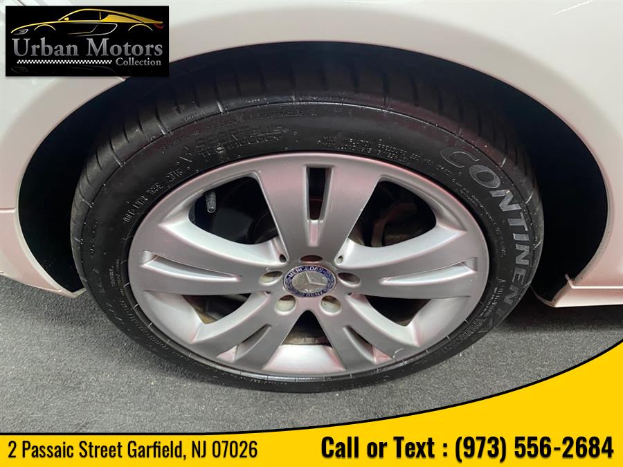 Used Mercedes-benz C-class 3.0L Luxury 2009 | Urban Motors Collection. Garfield, New Jersey Used Mercedes-benz C-class 3.0L Luxury 2009 | Urban Motors Collection. Garfield, New Jersey