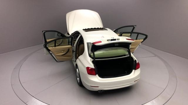 Used BMW 3 Series 4dr Sdn 328i xDrive AWD SULEV 2013 | J&M Automotive Sls&Svc LLC. Naugatuck, Connecticut Used BMW 3 Series 4dr Sdn 328i xDrive AWD SULEV 2013 | J&M Automotive Sls&Svc LLC. Naugatuck, Connecticut