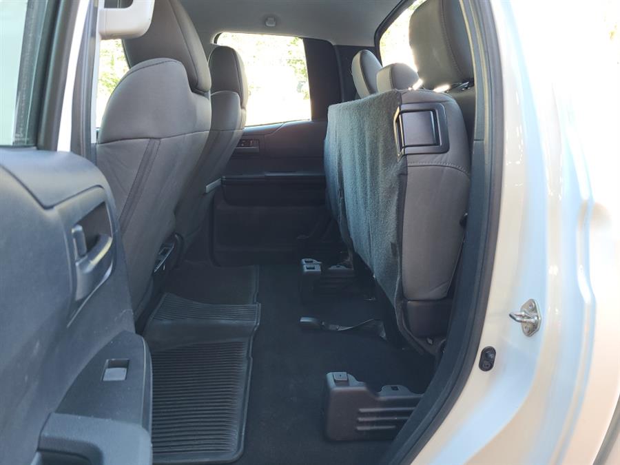 2014 Toyota Tundra 4WD Truck Double Cab 4.6L SR, available for sale in Waterbury, Connecticut | National Auto Brokers, Inc.. Waterbury, Connecticut 2014 Toyota Tundra 4WD Truck Double Cab 4.6L SR, available for sale in Waterbury, Connecticut | National Auto Brokers, Inc.. Waterbury, Connecticut