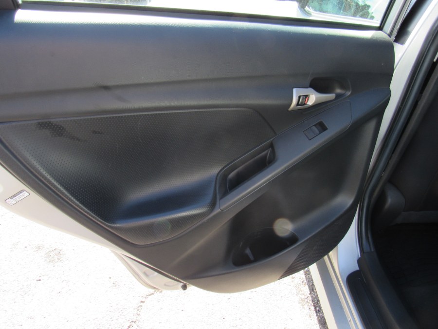 Used Toyota Matrix S 2009 | Hilario's Auto Sales Inc.. Worcester, Massachusetts Used Toyota Matrix S 2009 | Hilario's Auto Sales Inc.. Worcester, Massachusetts
