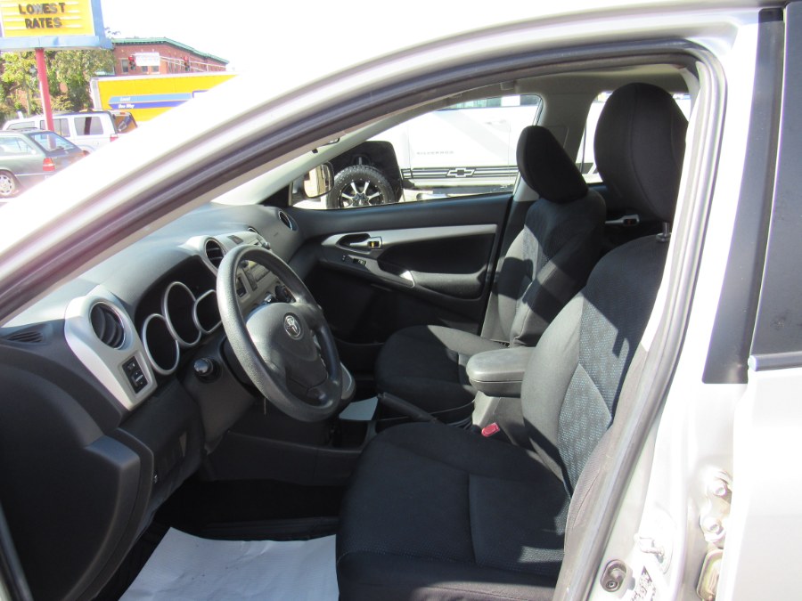 Used Toyota Matrix S 2009 | Hilario's Auto Sales Inc.. Worcester, Massachusetts Used Toyota Matrix S 2009 | Hilario's Auto Sales Inc.. Worcester, Massachusetts