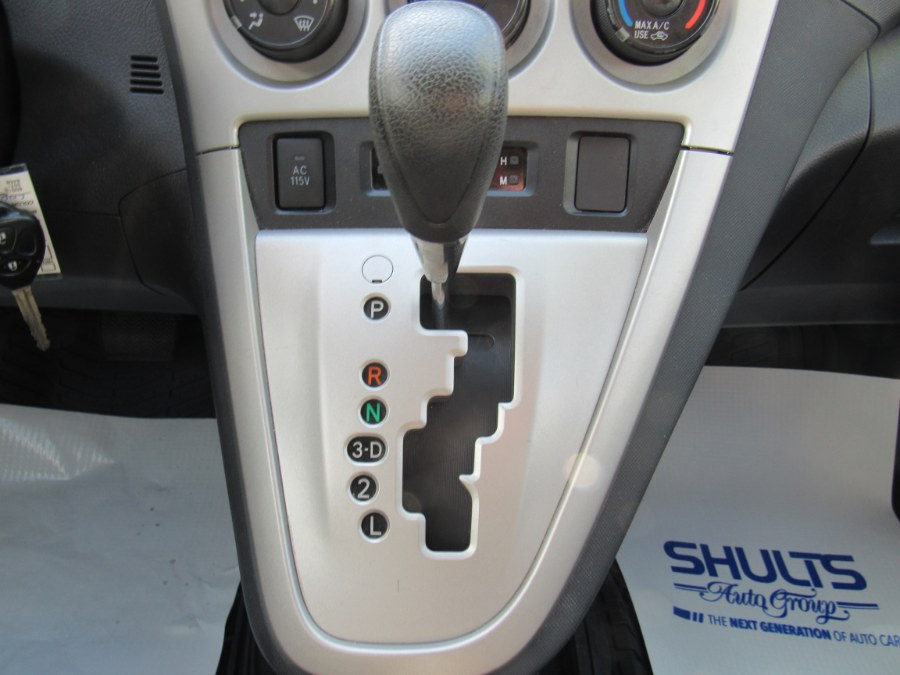 Used Toyota Matrix S 2009 | Hilario's Auto Sales Inc.. Worcester, Massachusetts Used Toyota Matrix S 2009 | Hilario's Auto Sales Inc.. Worcester, Massachusetts