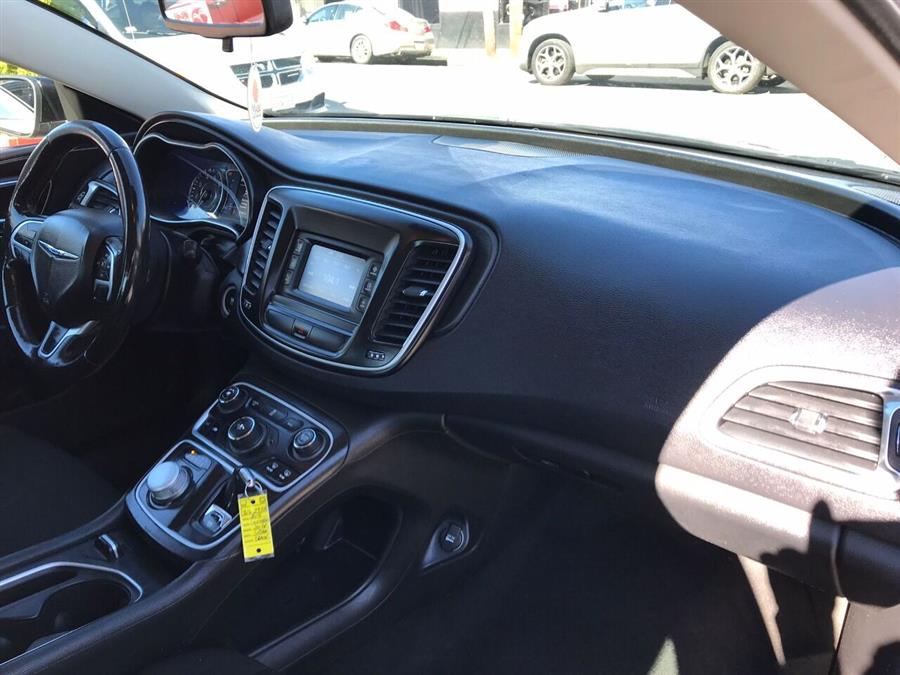 Used Chrysler 200 Limited 2015 | Mass Auto Exchange. Framingham, Massachusetts Used Chrysler 200 Limited 2015 | Mass Auto Exchange. Framingham, Massachusetts