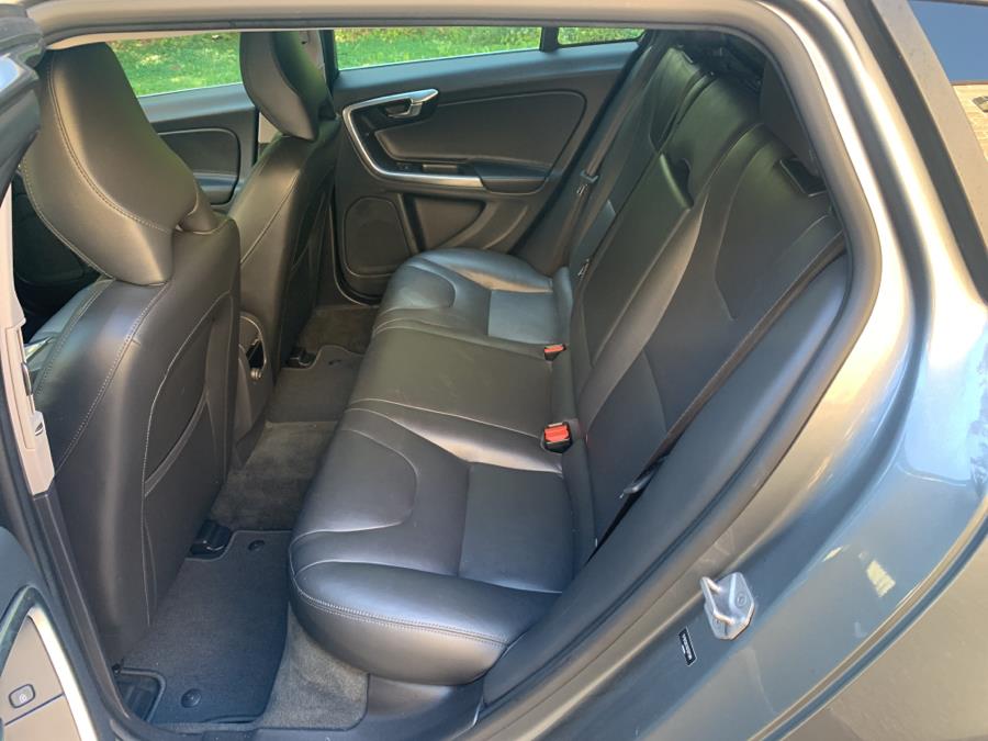 Used Volvo V60 4dr Wgn T5 Premier AWD 2016 | TJ Motors. New London, Connecticut Used Volvo V60 4dr Wgn T5 Premier AWD 2016 | TJ Motors. New London, Connecticut