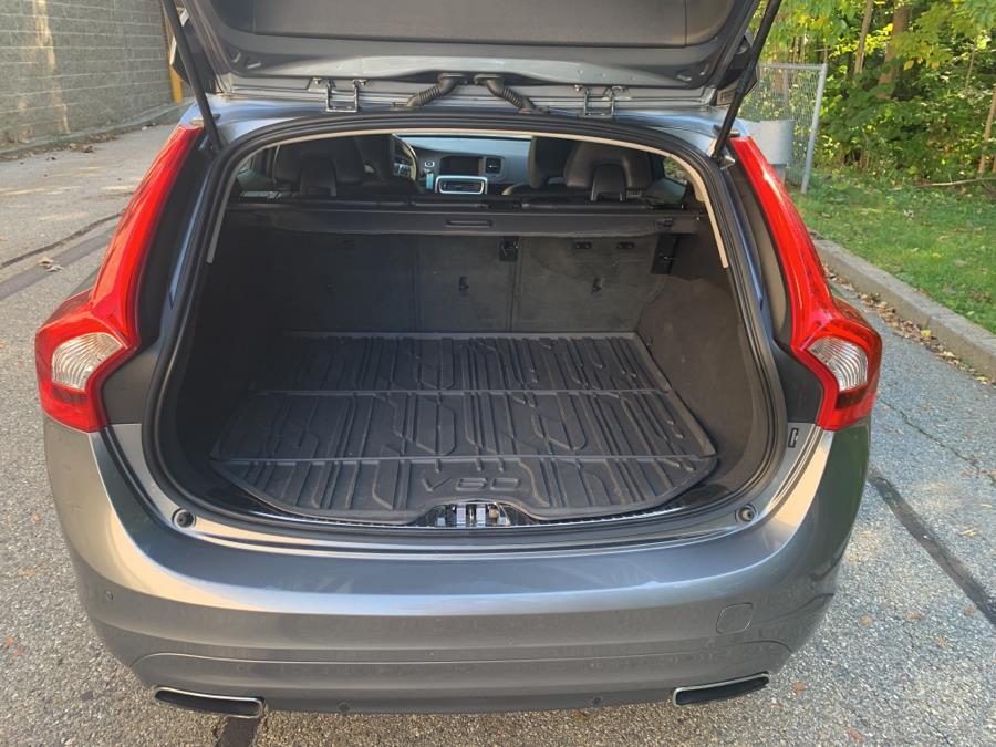 Used Volvo V60 4dr Wgn T5 Premier AWD 2016 | TJ Motors. New London, Connecticut Used Volvo V60 4dr Wgn T5 Premier AWD 2016 | TJ Motors. New London, Connecticut