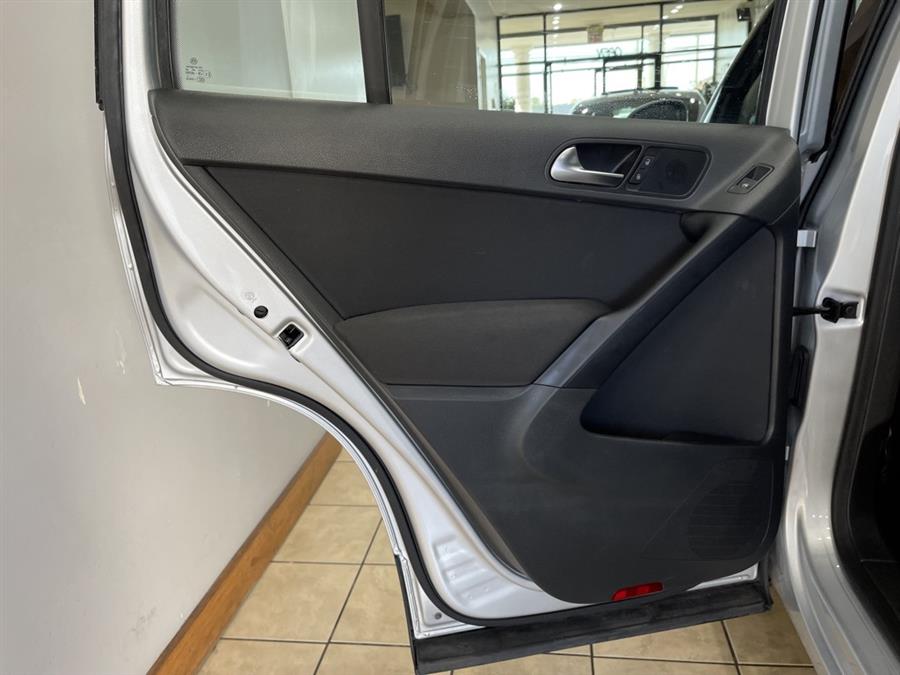 Used Volkswagen Tiguan 2015 | Elite Imports LLC. West Chester, Ohio Used Volkswagen Tiguan 2015 | Elite Imports LLC. West Chester, Ohio