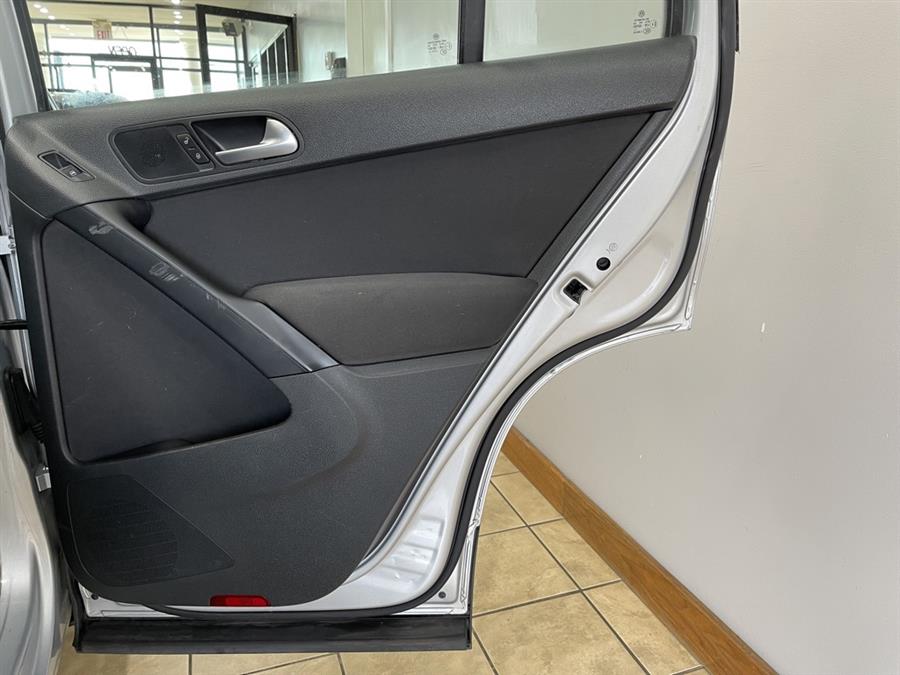 Used Volkswagen Tiguan 2015 | Elite Imports LLC. West Chester, Ohio Used Volkswagen Tiguan 2015 | Elite Imports LLC. West Chester, Ohio