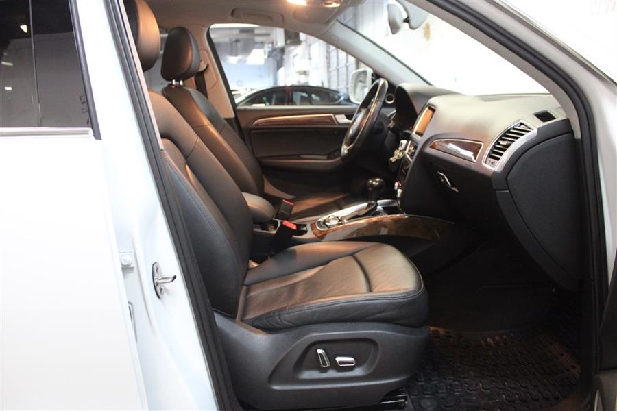 2015 Audi Q5 PREMIUM PLUS, available for sale in Paterson, New Jersey | Fast Track Motors. Paterson, New Jersey 2015 Audi Q5 PREMIUM PLUS, available for sale in Paterson, New Jersey | Fast Track Motors. Paterson, New Jersey