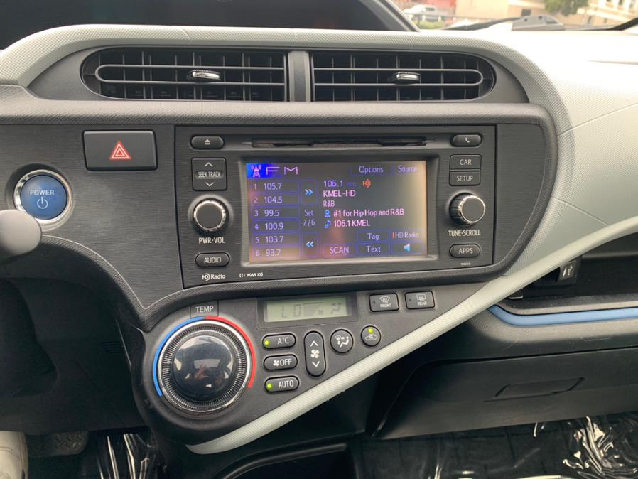 Used Toyota Prius C Three 2012 | Green Light Auto Wholesale. Daly City, California Used Toyota Prius C Three 2012 | Green Light Auto Wholesale. Daly City, California