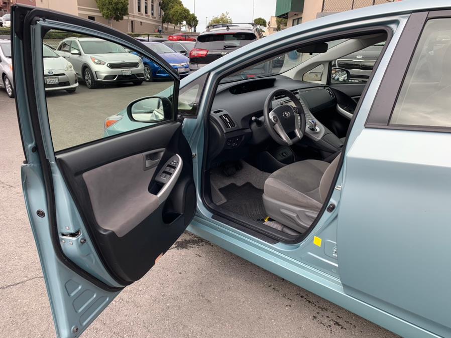 Used Toyota Prius Plug-In PHEV 2013 | Green Light Auto Wholesale. Daly City, California Used Toyota Prius Plug-In PHEV 2013 | Green Light Auto Wholesale. Daly City, California
