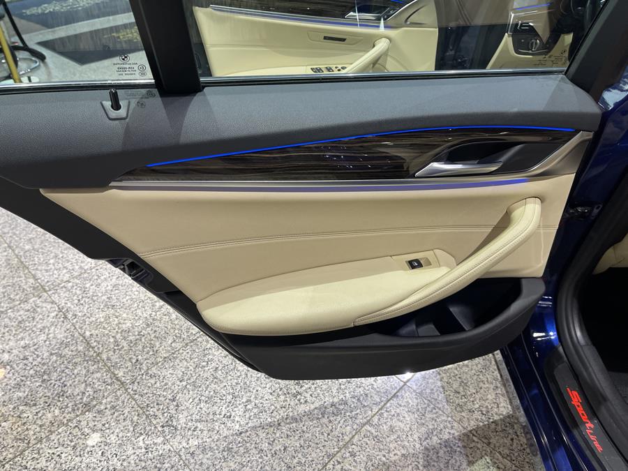 Used BMW 5 Series 530i xDrive Sedan 2018 | Dream Car Gallery. Woodbury, New York Used BMW 5 Series 530i xDrive Sedan 2018 | Dream Car Gallery. Woodbury, New York