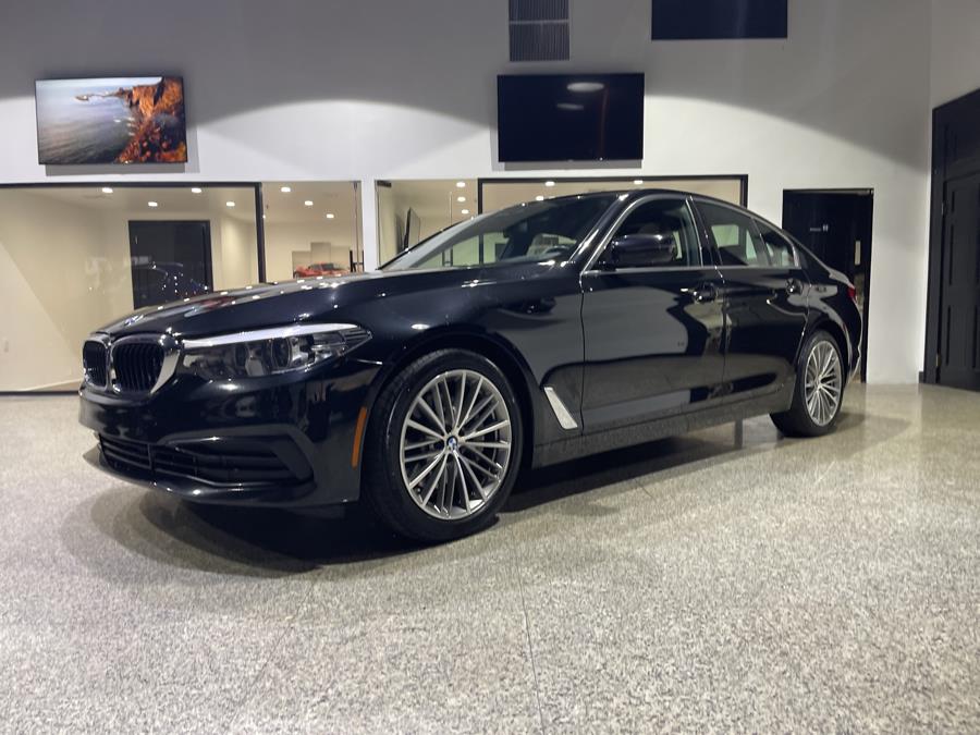 Used BMW 5 Series 530i xDrive Sedan 2019 | Dream Car Gallery. Woodbury, New York Used BMW 5 Series 530i xDrive Sedan 2019 | Dream Car Gallery. Woodbury, New York