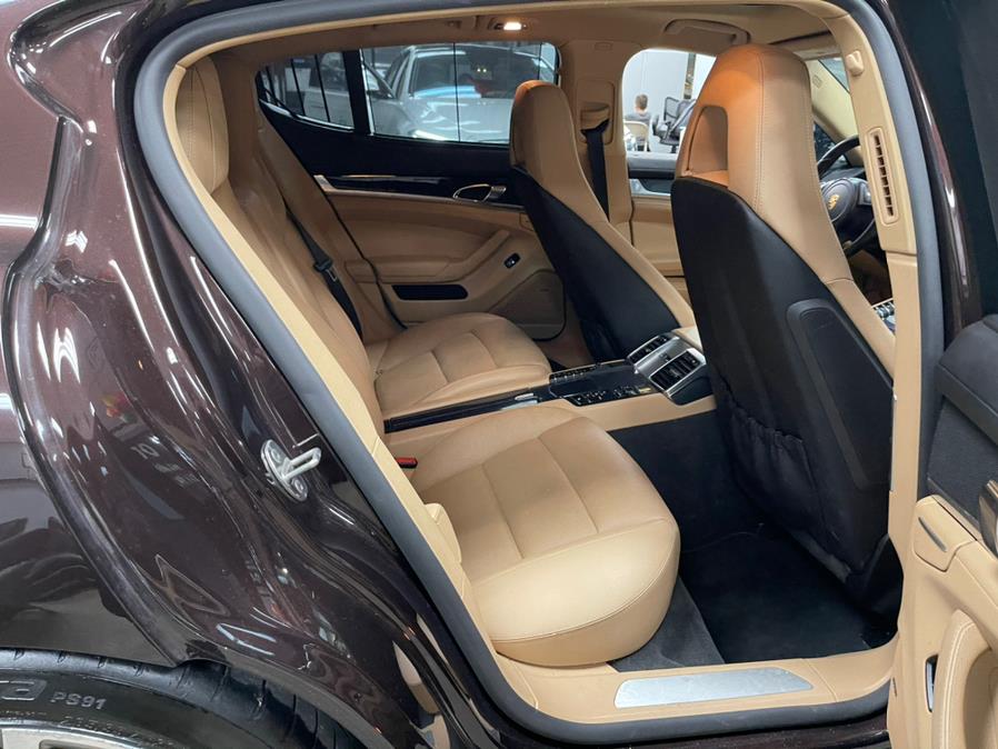 Used Porsche Panamera 4dr HB Edition 2016 | 5 Towns Drive. Inwood, New York Used Porsche Panamera 4dr HB Edition 2016 | 5 Towns Drive. Inwood, New York