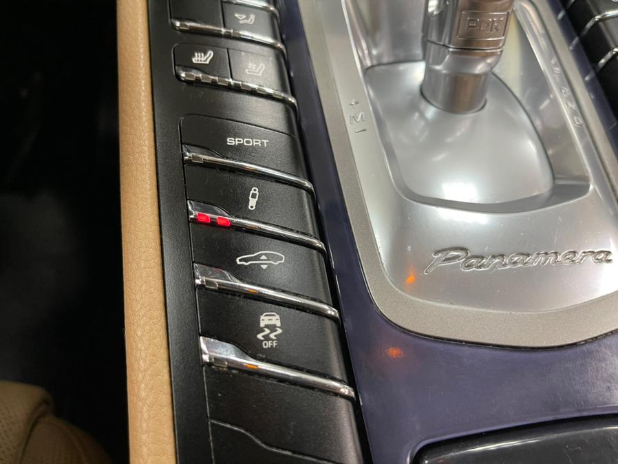 Used Porsche Panamera 4dr HB Edition 2016 | 5 Towns Drive. Inwood, New York Used Porsche Panamera 4dr HB Edition 2016 | 5 Towns Drive. Inwood, New York
