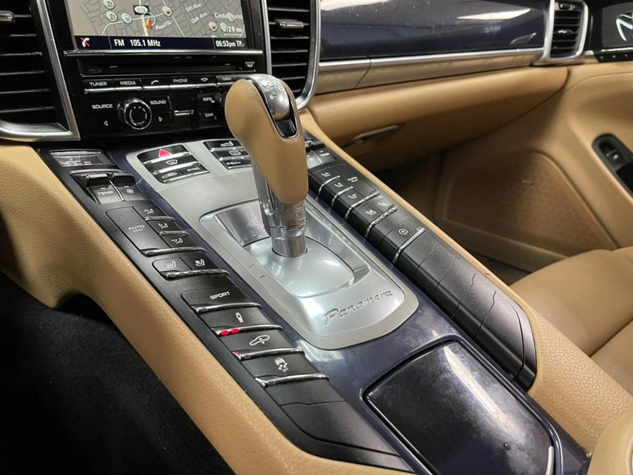 Used Porsche Panamera 4dr HB Edition 2016 | 5 Towns Drive. Inwood, New York Used Porsche Panamera 4dr HB Edition 2016 | 5 Towns Drive. Inwood, New York