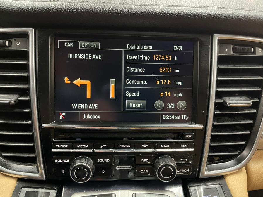 Used Porsche Panamera 4dr HB Edition 2016 | 5 Towns Drive. Inwood, New York Used Porsche Panamera 4dr HB Edition 2016 | 5 Towns Drive. Inwood, New York