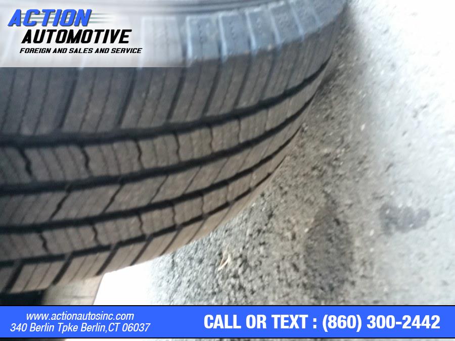 Used Chevrolet Traverse AWD 4dr LT w/1LT 2014 | Action Automotive. Berlin, Connecticut Used Chevrolet Traverse AWD 4dr LT w/1LT 2014 | Action Automotive. Berlin, Connecticut