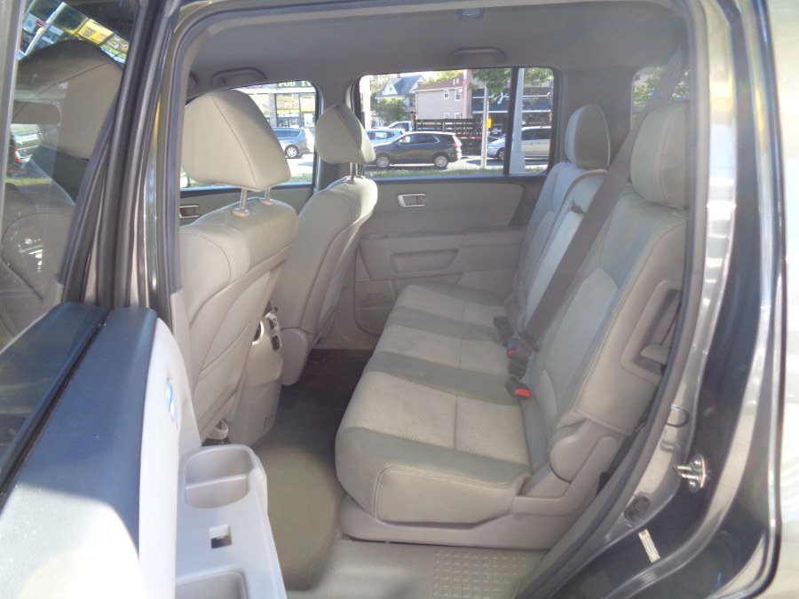 Used Honda Pilot 4WD 4dr LX 2013 | Sunrise of Elmont. Elmont, New York Used Honda Pilot 4WD 4dr LX 2013 | Sunrise of Elmont. Elmont, New York