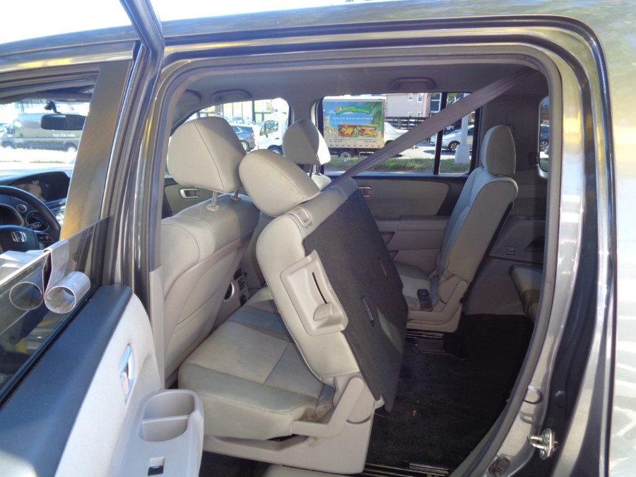 Used Honda Pilot 4WD 4dr LX 2013 | Sunrise of Elmont. Elmont, New York Used Honda Pilot 4WD 4dr LX 2013 | Sunrise of Elmont. Elmont, New York