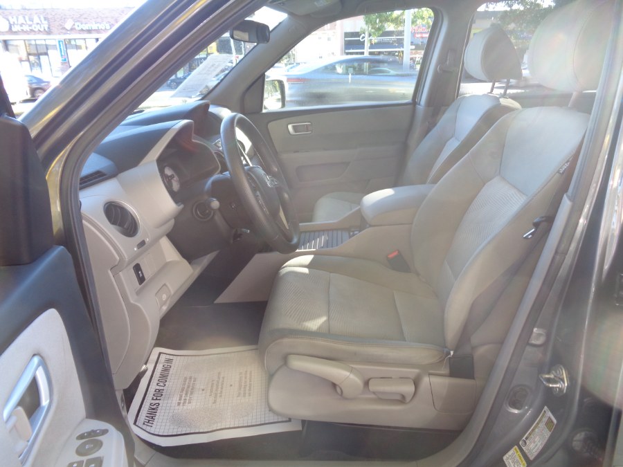 Used Honda Pilot 4WD 4dr LX 2013 | Sunrise of Elmont. Elmont, New York Used Honda Pilot 4WD 4dr LX 2013 | Sunrise of Elmont. Elmont, New York