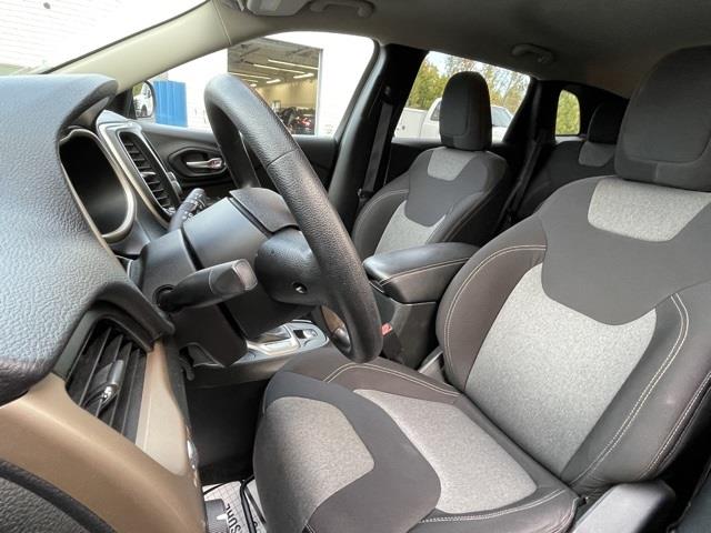 Used Jeep Cherokee Sport 2014 | Blasius Federal Road. Brookfield, Connecticut Used Jeep Cherokee Sport 2014 | Blasius Federal Road. Brookfield, Connecticut