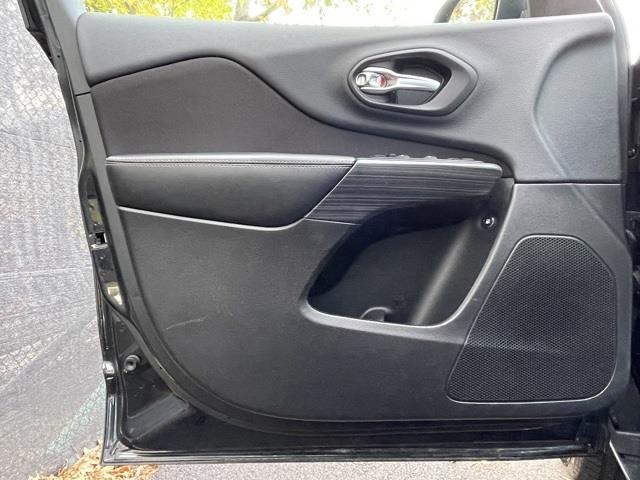 Used Jeep Cherokee Sport 2014 | Blasius Federal Road. Brookfield, Connecticut Used Jeep Cherokee Sport 2014 | Blasius Federal Road. Brookfield, Connecticut