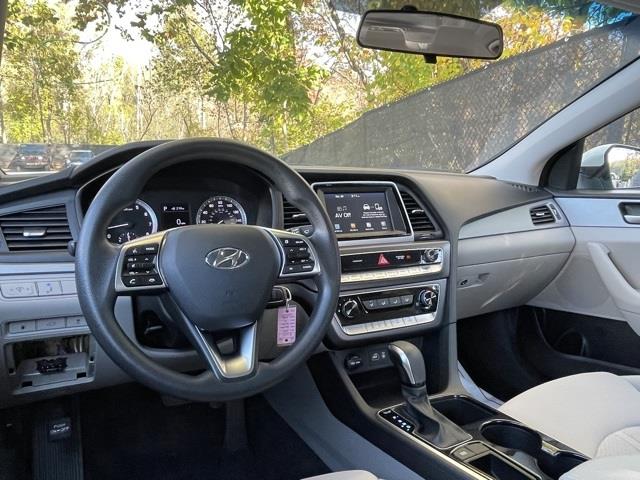 Used Hyundai Sonata SE 2018 | Blasius Federal Road. Brookfield, Connecticut Used Hyundai Sonata SE 2018 | Blasius Federal Road. Brookfield, Connecticut