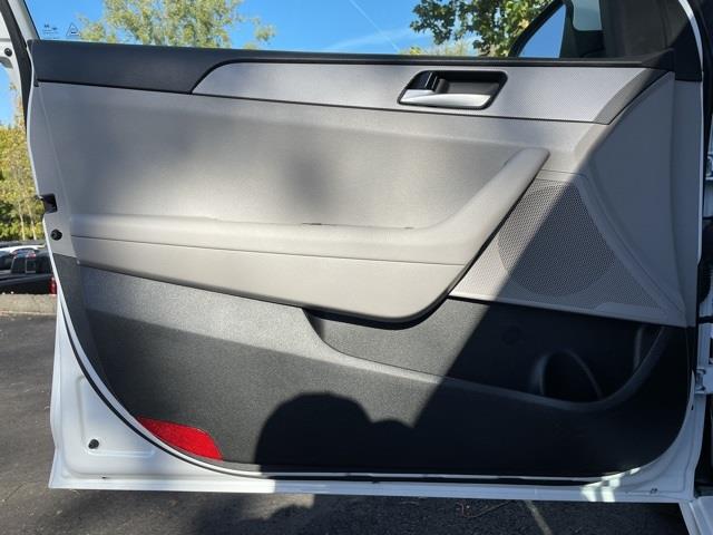 Used Hyundai Sonata SE 2018 | Blasius Federal Road. Brookfield, Connecticut Used Hyundai Sonata SE 2018 | Blasius Federal Road. Brookfield, Connecticut