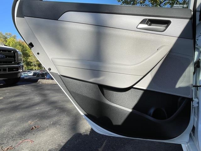 Used Hyundai Sonata SE 2018 | Blasius Federal Road. Brookfield, Connecticut Used Hyundai Sonata SE 2018 | Blasius Federal Road. Brookfield, Connecticut