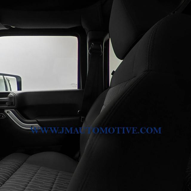 2011 Jeep Wrangler Unlimited 4WD 4dr Sahara, available for sale in Naugatuck, Connecticut | J&M Automotive Sls&Svc LLC. Naugatuck, Connecticut 2011 Jeep Wrangler Unlimited 4WD 4dr Sahara, available for sale in Naugatuck, Connecticut | J&M Automotive Sls&Svc LLC. Naugatuck, Connecticut