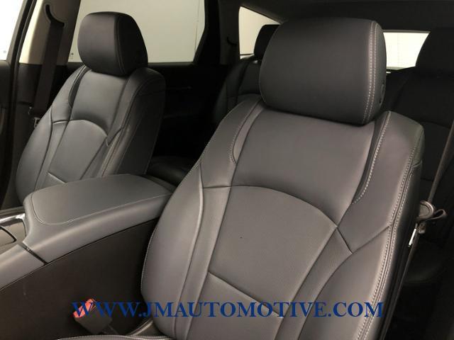 2018 Buick Enclave AWD 4dr Essence, available for sale in Naugatuck, Connecticut | J&M Automotive Sls&Svc LLC. Naugatuck, Connecticut 2018 Buick Enclave AWD 4dr Essence, available for sale in Naugatuck, Connecticut | J&M Automotive Sls&Svc LLC. Naugatuck, Connecticut