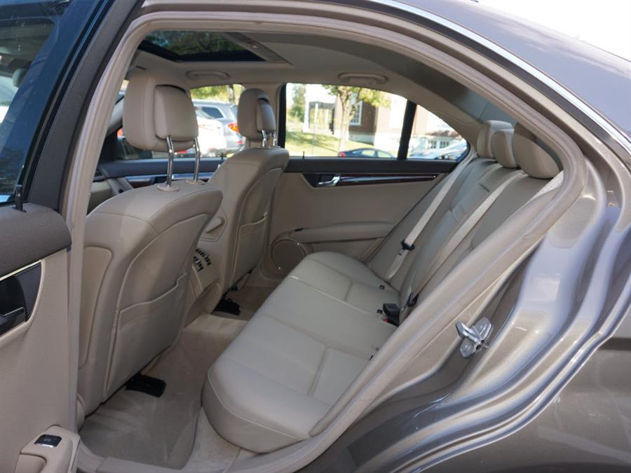 Used Mercedes-benz C-class C 300 Luxury 4MATIC 2010 | Autouse. Andover, Massachusetts Used Mercedes-benz C-class C 300 Luxury 4MATIC 2010 | Autouse. Andover, Massachusetts