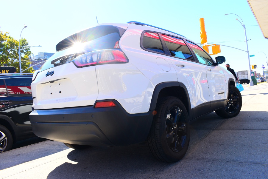 Used Jeep Cherokee Latitude Plus 4x4 2019 | Hillside Auto Mall Inc.. Jamaica, New York Used Jeep Cherokee Latitude Plus 4x4 2019 | Hillside Auto Mall Inc.. Jamaica, New York
