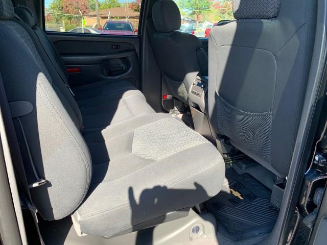 Used Chevrolet Avalanche Z71 2004 | Valentine Motor Company. Forestville, Maryland Used Chevrolet Avalanche Z71 2004 | Valentine Motor Company. Forestville, Maryland
