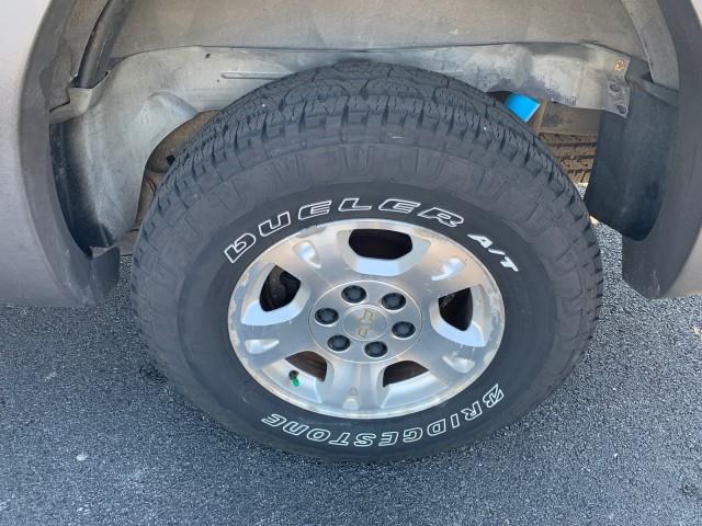 Used Chevrolet Avalanche Z71 2004 | Valentine Motor Company. Forestville, Maryland Used Chevrolet Avalanche Z71 2004 | Valentine Motor Company. Forestville, Maryland