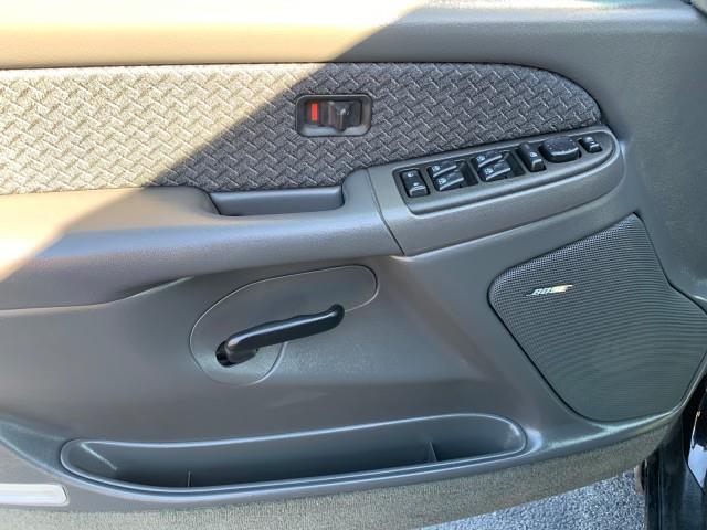 Used Chevrolet Avalanche Z71 2004 | Valentine Motor Company. Forestville, Maryland Used Chevrolet Avalanche Z71 2004 | Valentine Motor Company. Forestville, Maryland